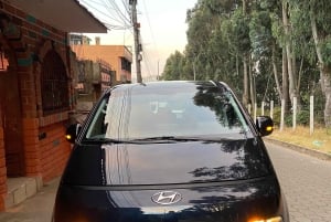 Quito: Airport Transfer and City Highlights Tour