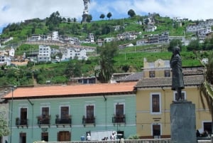 Quito: Airport Transfer and City Highlights Tour