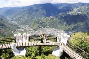 Z Quito: Baños, Pailón del Diablo, Manos de Dios - 1-dniowa wycieczka