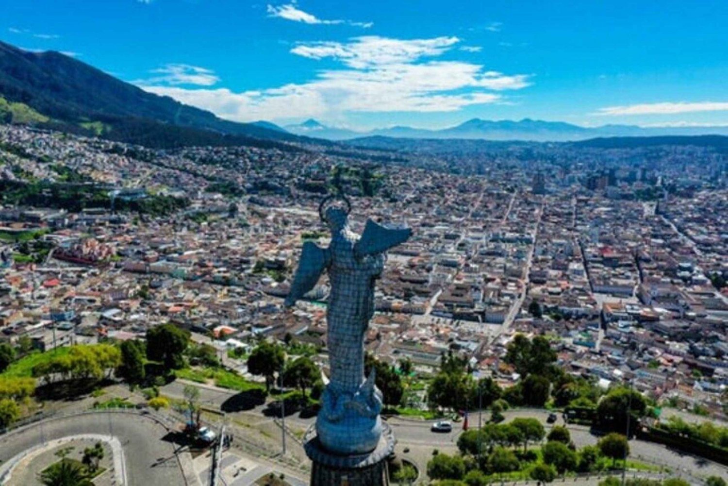 Upplevelse av staden Quito och ekvatorlinjen