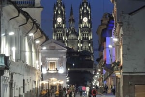 Quito: Bysightseeing guidet nattvandring