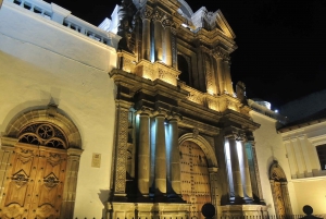 Quito: City Sightseeing Guided Night Walking Tour