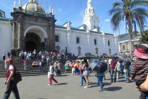 Byrundtur i Quito og verdens midte - historisk centrum