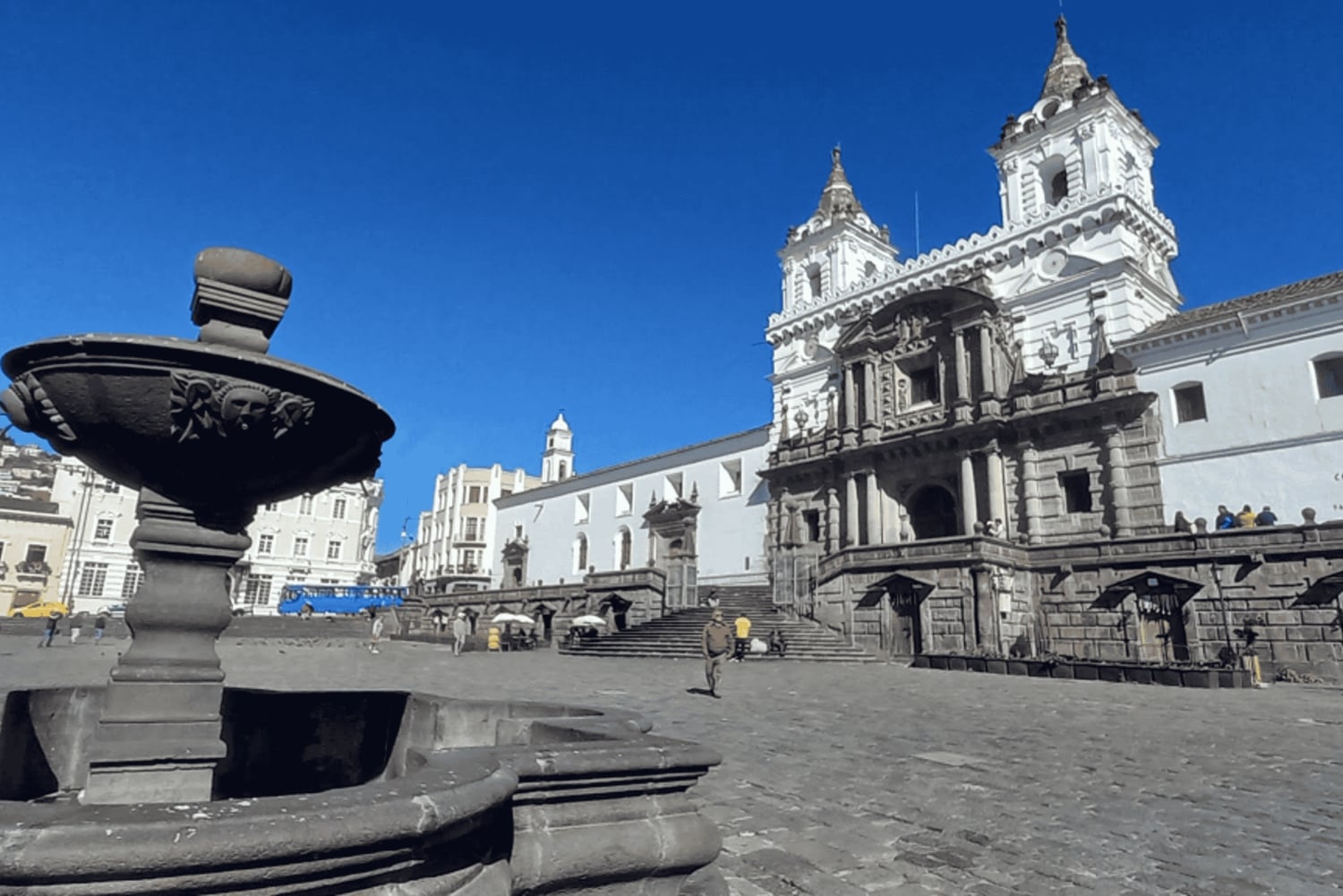 Quito City Tour: Quito: Käy vanhassa kaupungissa ja maailman keskellä