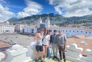 Quito: Classic Tour, Explore the Old Town & The Equator Line