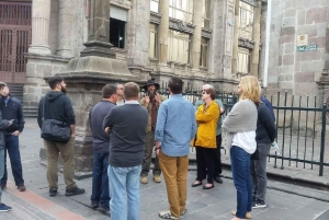 キト・コロニアル・クラシック半日観光ツアー