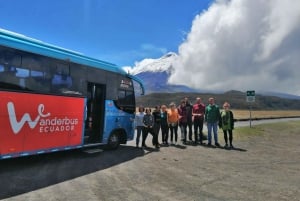 Quito - Cotopaxi - Quiltoa - Baños | tour de 1 día