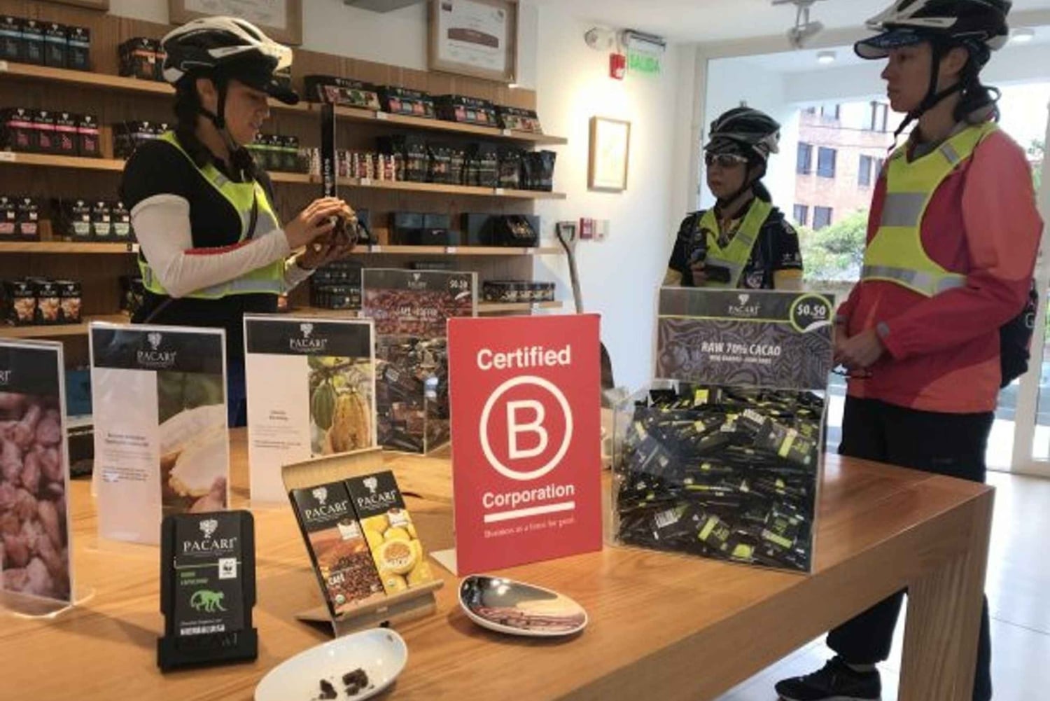 PASSEIO CULTURAL DE BICICLETA POR QUITO