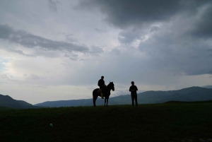 Quito, Ecuador: Cotopaxi-ridetur