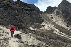 Quito: Hike to the Integral of Pichinchas