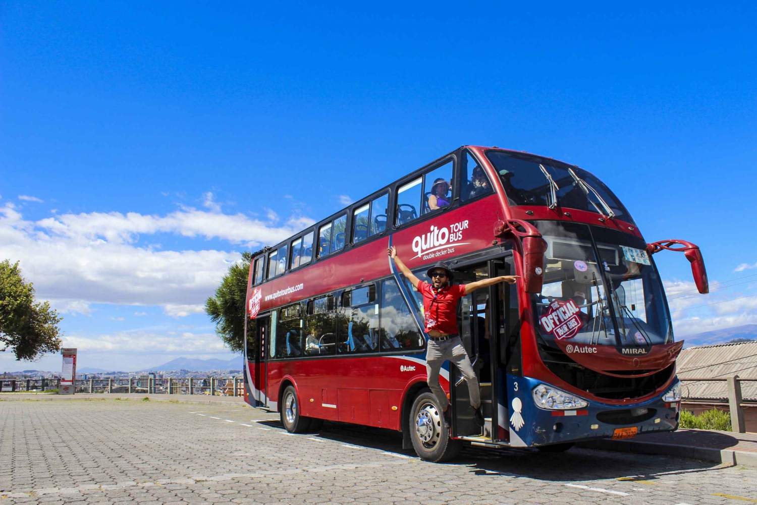 Quito Hop-on Hop-off City Bus Tour