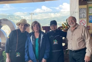 Quito: Llama. Escuela de Español en el centro Histórico.