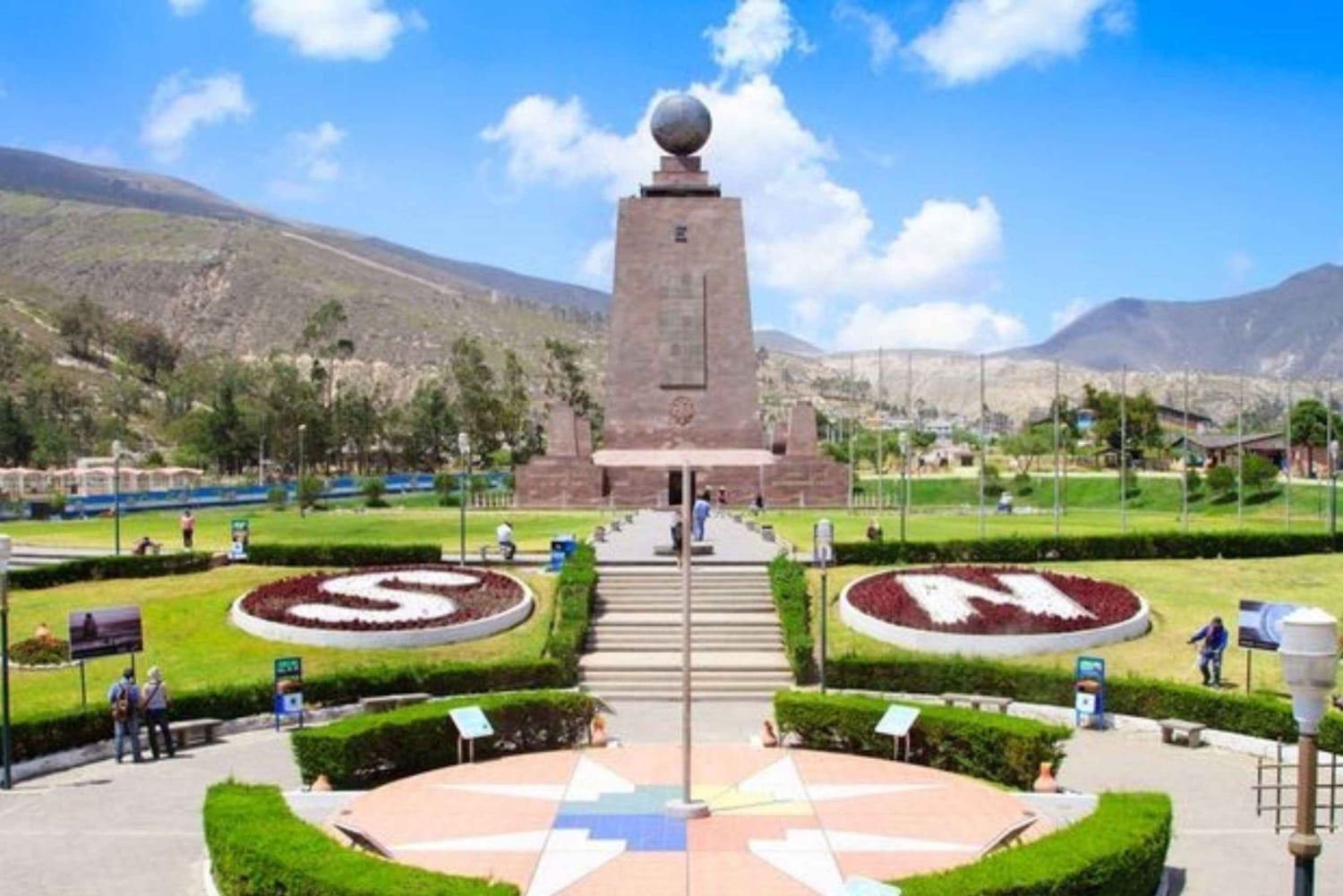 كيتو: وسط العالم، التلفريك وفيرجن ديل بانيسيلو