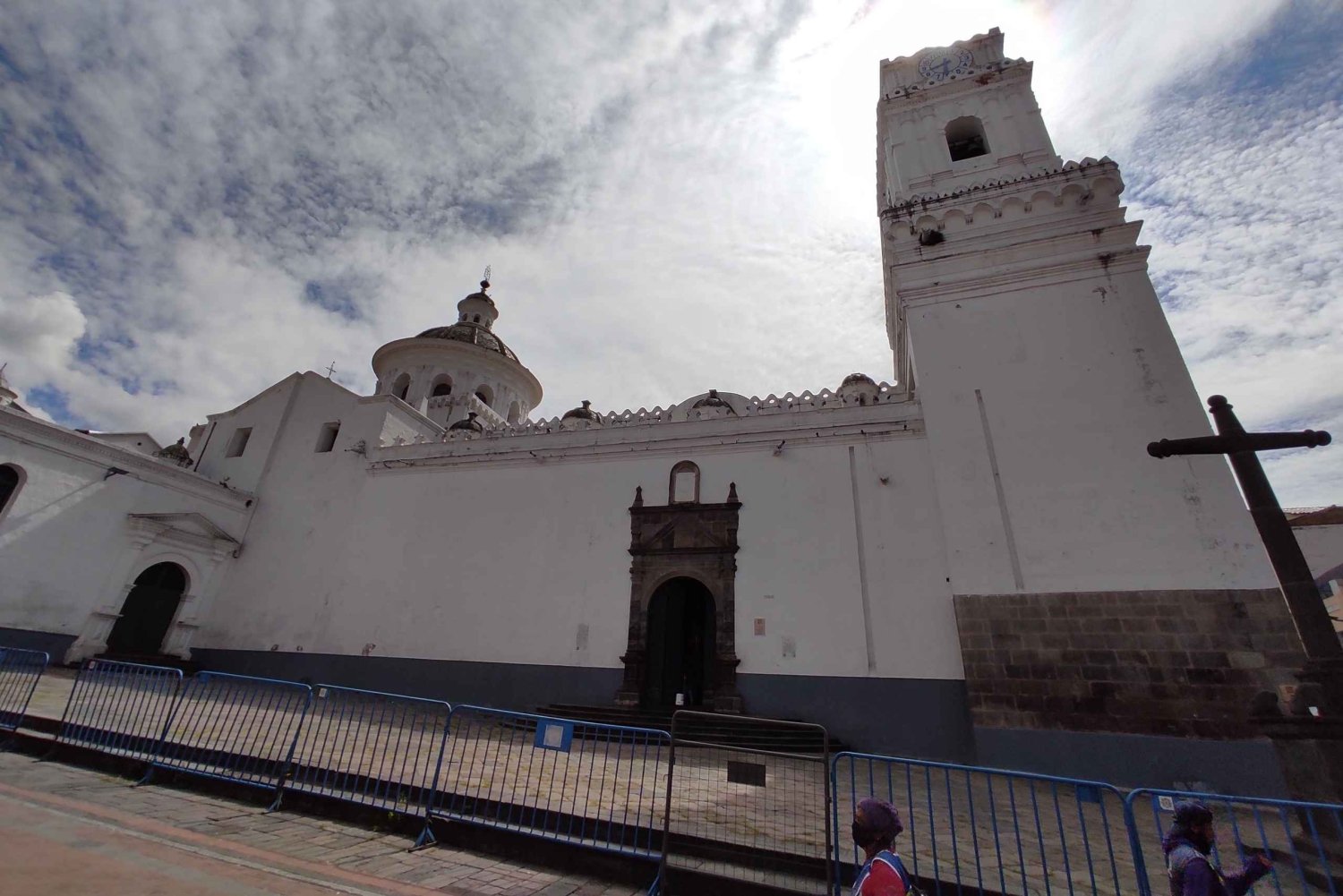 Quito: tour guiado por el casco antiguo con almuerzo