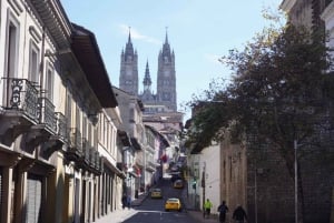 Quito: Atardecer en el casco antiguo + degustación de chocolate + cocina local