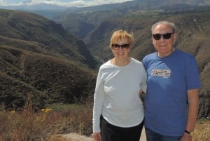 Quito: Otavalo Sightseeing och dagstur till hantverksmarknaden