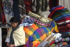 Quito: Otavalo Sightseeing och dagstur till hantverksmarknaden