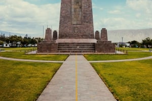 Quito: Panoramic City Tour & Airport Departure Transfer