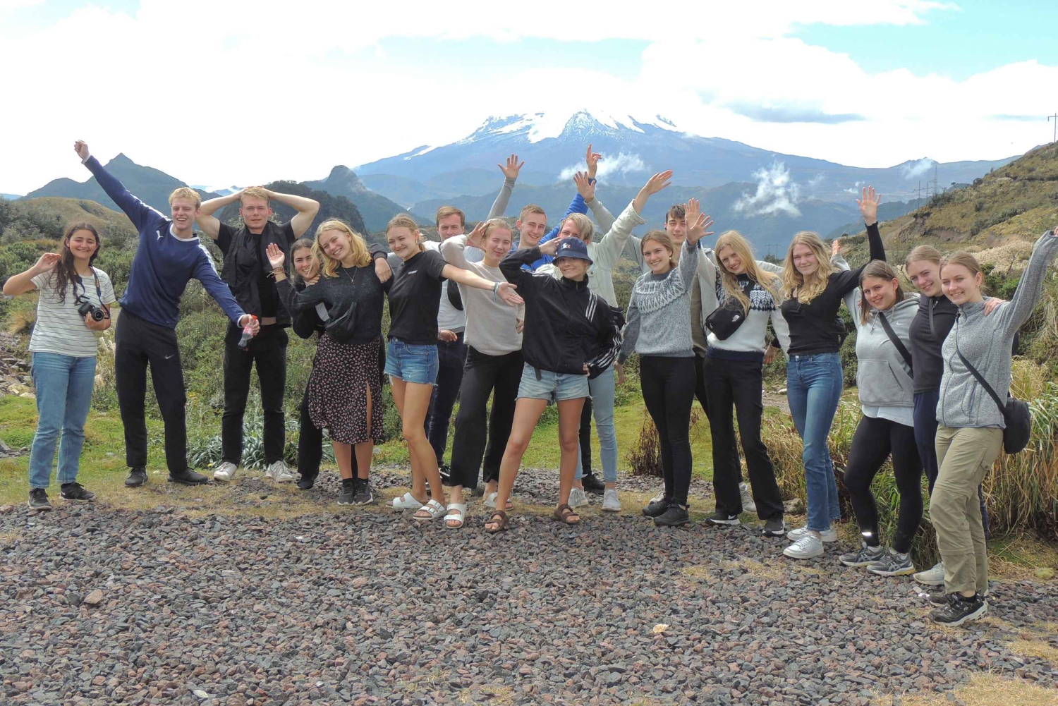 Quito: Papallacta Hot Springs and Hummingbirds' Farm Tour