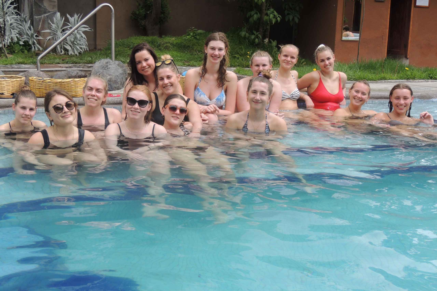 Quito: Papallacta Hot Springs and Hummingbirds' Farm Tour