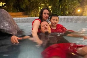 Quito : les thermes de Papallacta en soirée, entrée incluse
