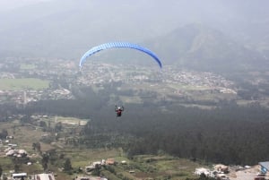 Quito: vuelo en parapente desde el pico Lumbisi