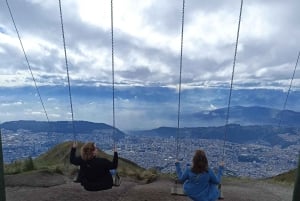 Quito: Excursão privada de dia inteiro com destinos flexÃveis