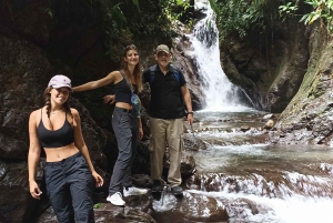 Quito: Private Full Day Tour with Flexible Destinations