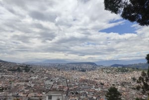 Quito Private Tour: Middle of the World & Colonial Quito