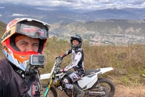 Quito: Rucu Pichincha til Mindo Enduro-motorsykkeltur