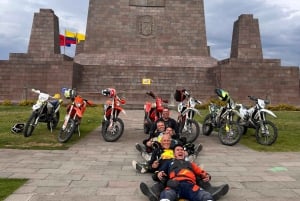 Quito: Rucu Pichincha til Mindo Enduro-motorsykkeltur
