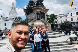 Quitos dag - Stadsrundtur + Världens mitt + Teleferico