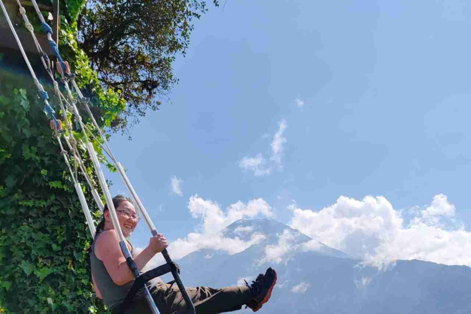 كيتو إلى بانيوس: مغامرة ليوم كامل مع الشلالات