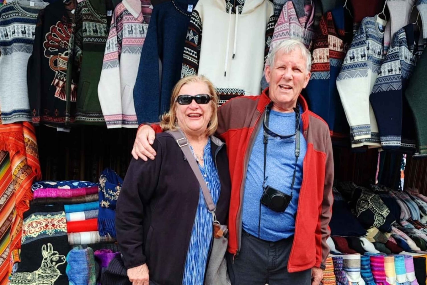 كيتو إلى أوتافالو وكويكوشا: جولة يومية رائعة