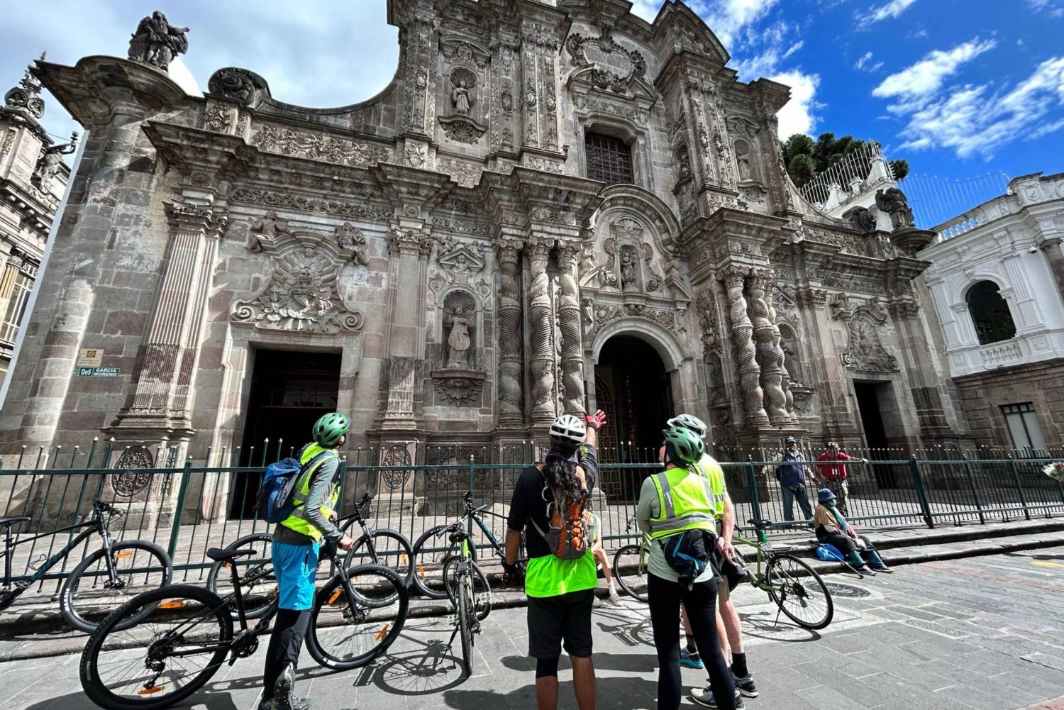 TOUR EN BICICLETA POR LA EVOLUCIÓN DE QUITO