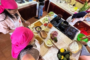 リトモス・イ・サボレス・アンディノス：オタバロで過ごす1日（キト発）