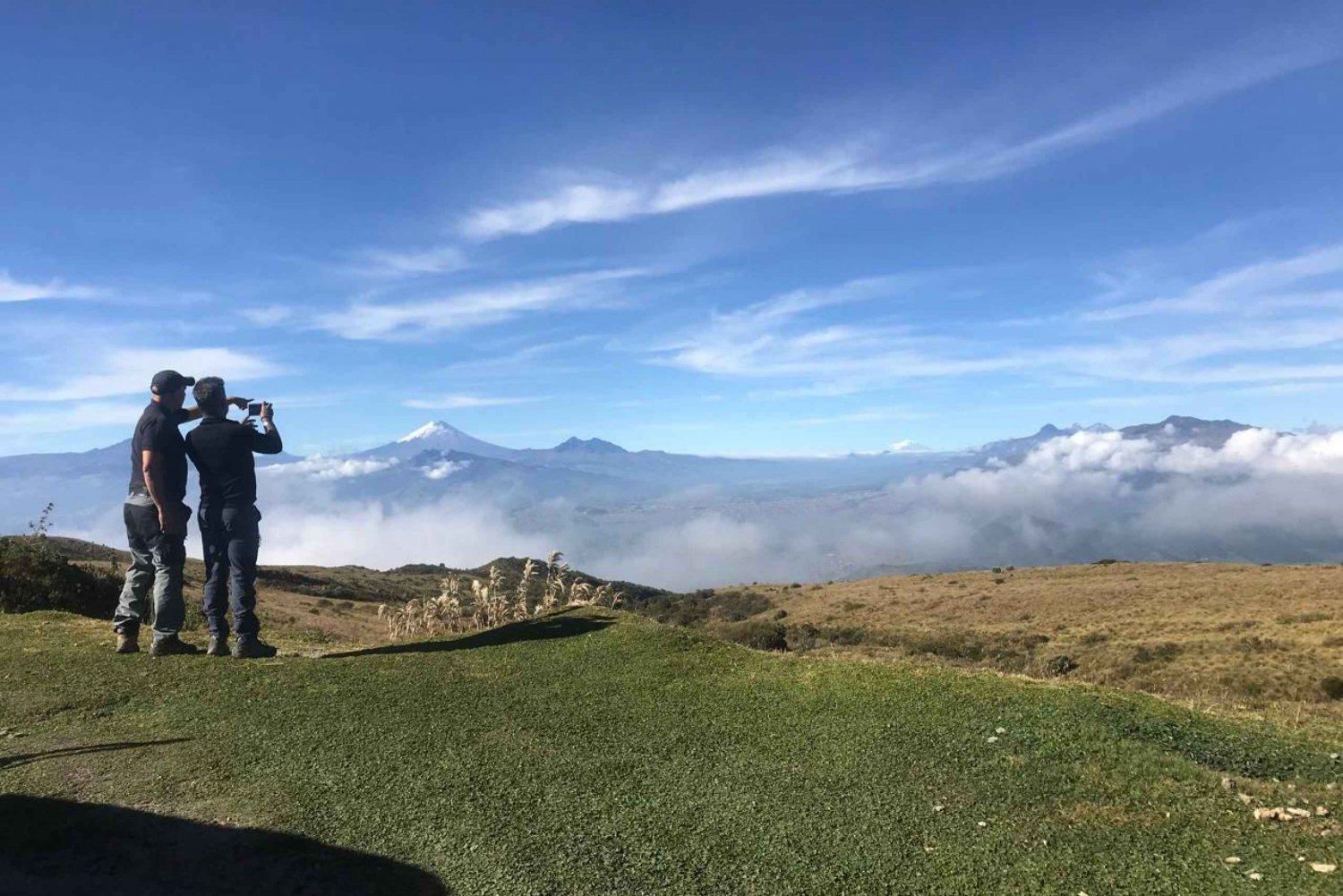 Marche sur le volcan Rucu Pichincha - acclimatation avant le lever du soleil
