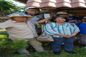 Santa Cruz : observation des tortues géantes et visite des tunnels de lave