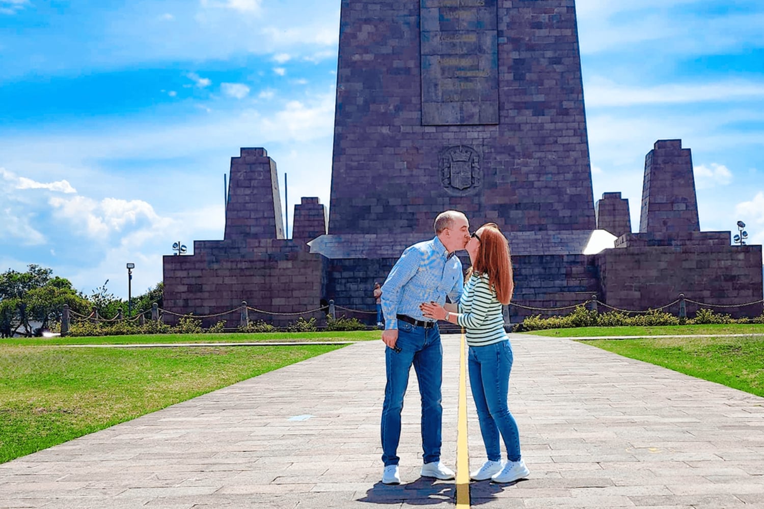 Cumbres y Cultura en Quito Teleférico y Mitad del Mundo