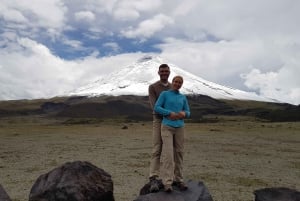 Top Quito Tour: Cotopaxi & Quilotoa Day Trip