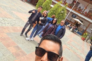 Tur i den vackra staden Cuenca Ecuador, besök museer, katedraler.