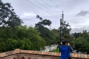 Tour in der schönen Stadt Cuenca Ecuador, besuche Museen, Kathedralen.