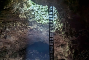 Rappel en Volcán Trillizos en Isla Isabela
