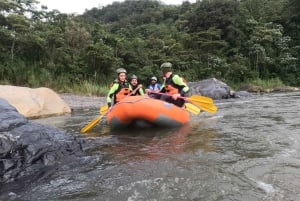 التجديف في المياه البيضاء من بانوس