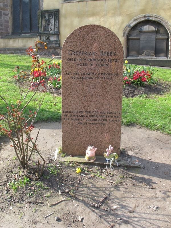 The grave of Greyfriar