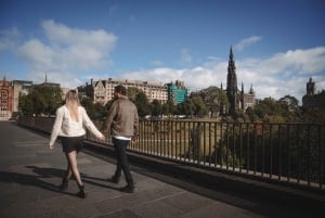 Edinburgh: Atmospheric Photoshoot in the Old Town