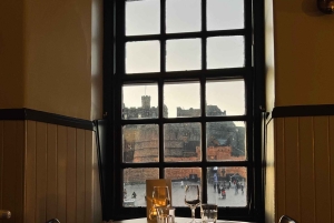 Kolacja i wycieczka z przewodnikiem z Twoim osobistym szkockim sommelierem