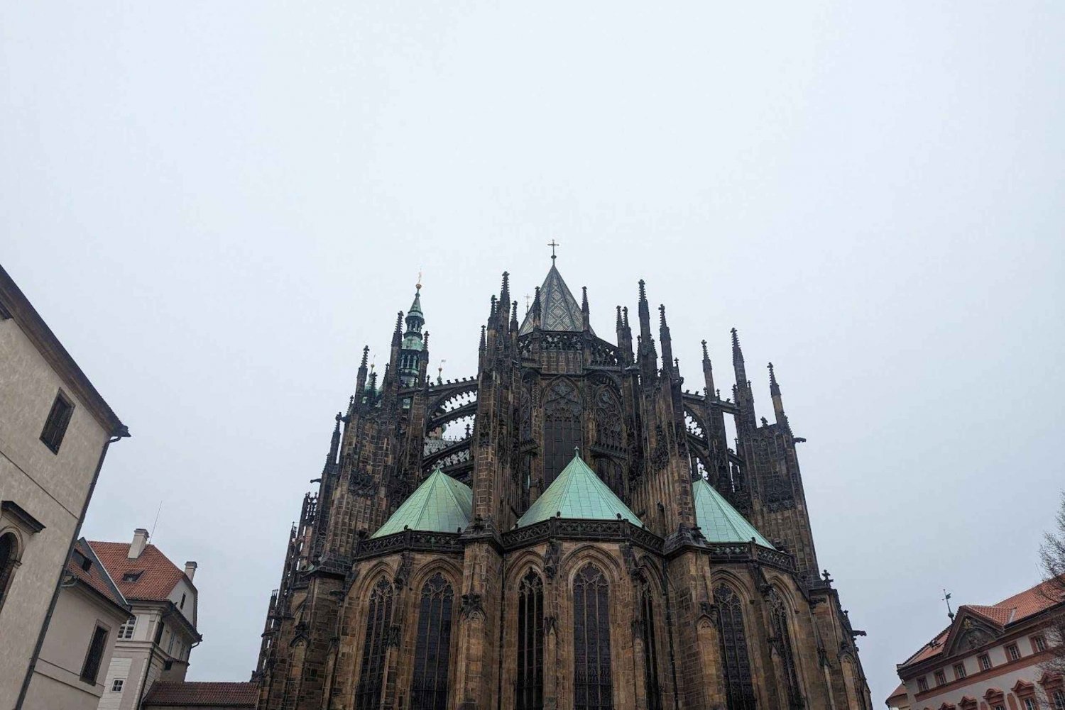 Tutustu Prahan kuninkaallisiin salaisuuksiin: sovelluksen sisäinen äänikierros
