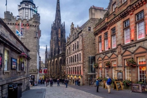e-Scavenger hunt: explore Edinburgh at your own pace