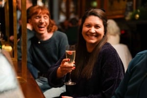 Eating Edinburgh: Old Town Food & Drinks Tour